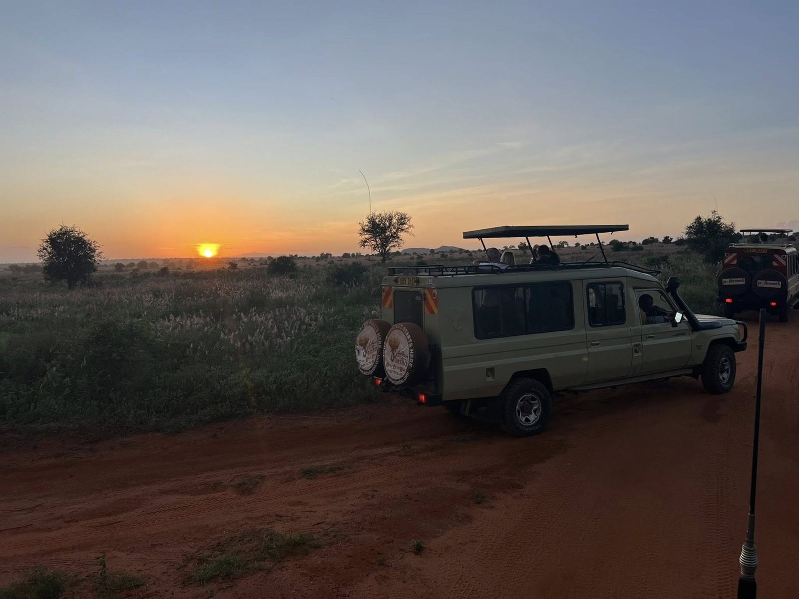 Jeep safari al tramonto a Tsavo